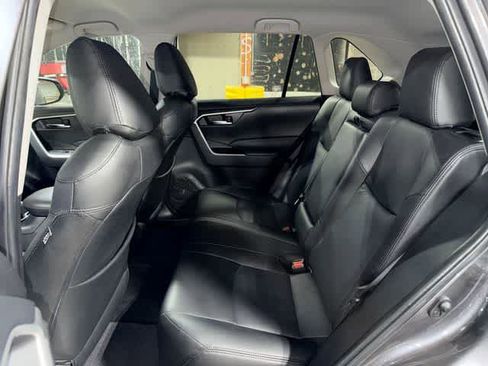Used 2022 Toyota RAV4 XLE w/ Carpet Mat Package (TMS) AWD/4WD image 17