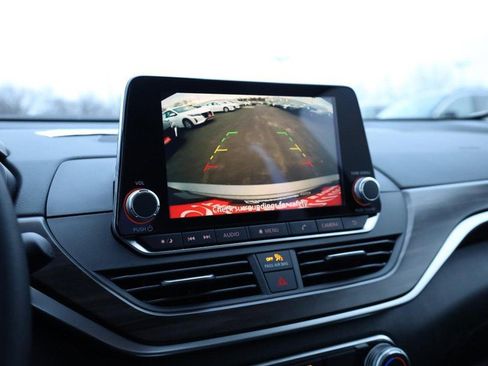 New 2025 Nissan Altima 2.5 SV image 12