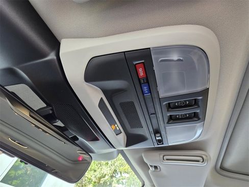 New 2025 Subaru Crosstrek 2.5i Limited image 28