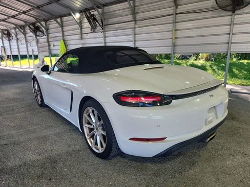 Used 2017 Porsche 718 Boxster image 14