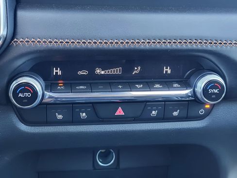 Used 2025 MAZDA CX-50 AWD 2.5 S w/ Weather Package image 21