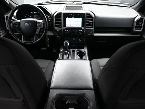 Used 2019 Ford F150 XLT image 13