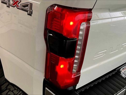 Used 2024 Ford F350 Lariat image 31