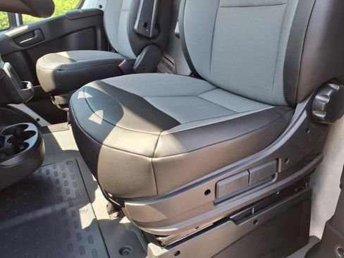 New 2025 RAM ProMaster 1500 w/ Cold Weather Group FWD image 10