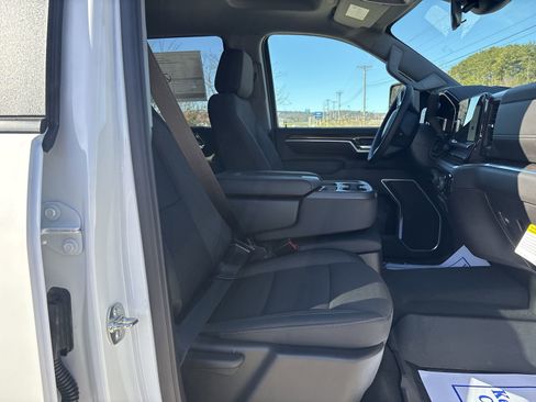 New 2026 Chevrolet Silverado 2500 LT image 25