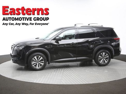 Used 2023 Nissan Pathfinder SL w/ Lighting Package (N92) AWD/4WD image 59