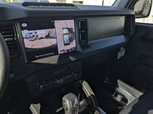 New 2025 Ford Bronco Badlands AWD/4WD image 48