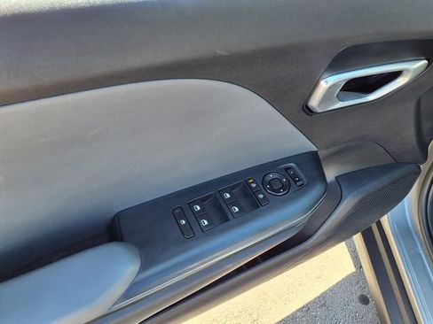 Used 2025 Kia K4 LXS image 13