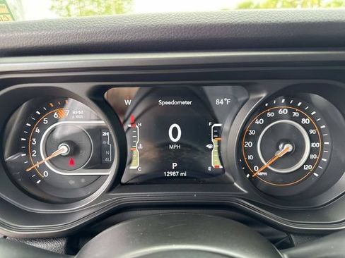 Used 2025 Jeep Wrangler Sport AWD/4WD image 30