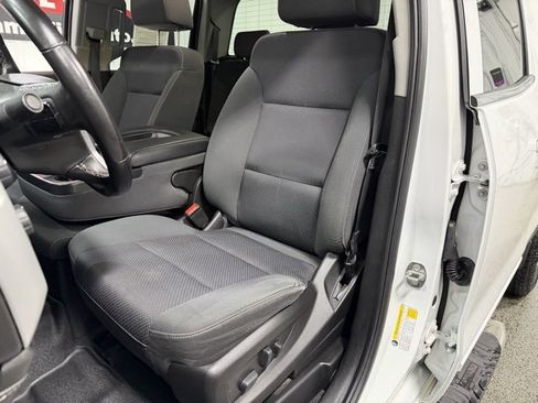 Used 2019 GMC Sierra 1500 SLE w/ SLE Value Package image 18