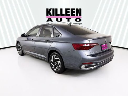 Used 2024 Volkswagen Jetta SEL FWD image 5