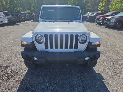 Used 2021 Jeep Wrangler Unlimited Sahara AWD/4WD image 9