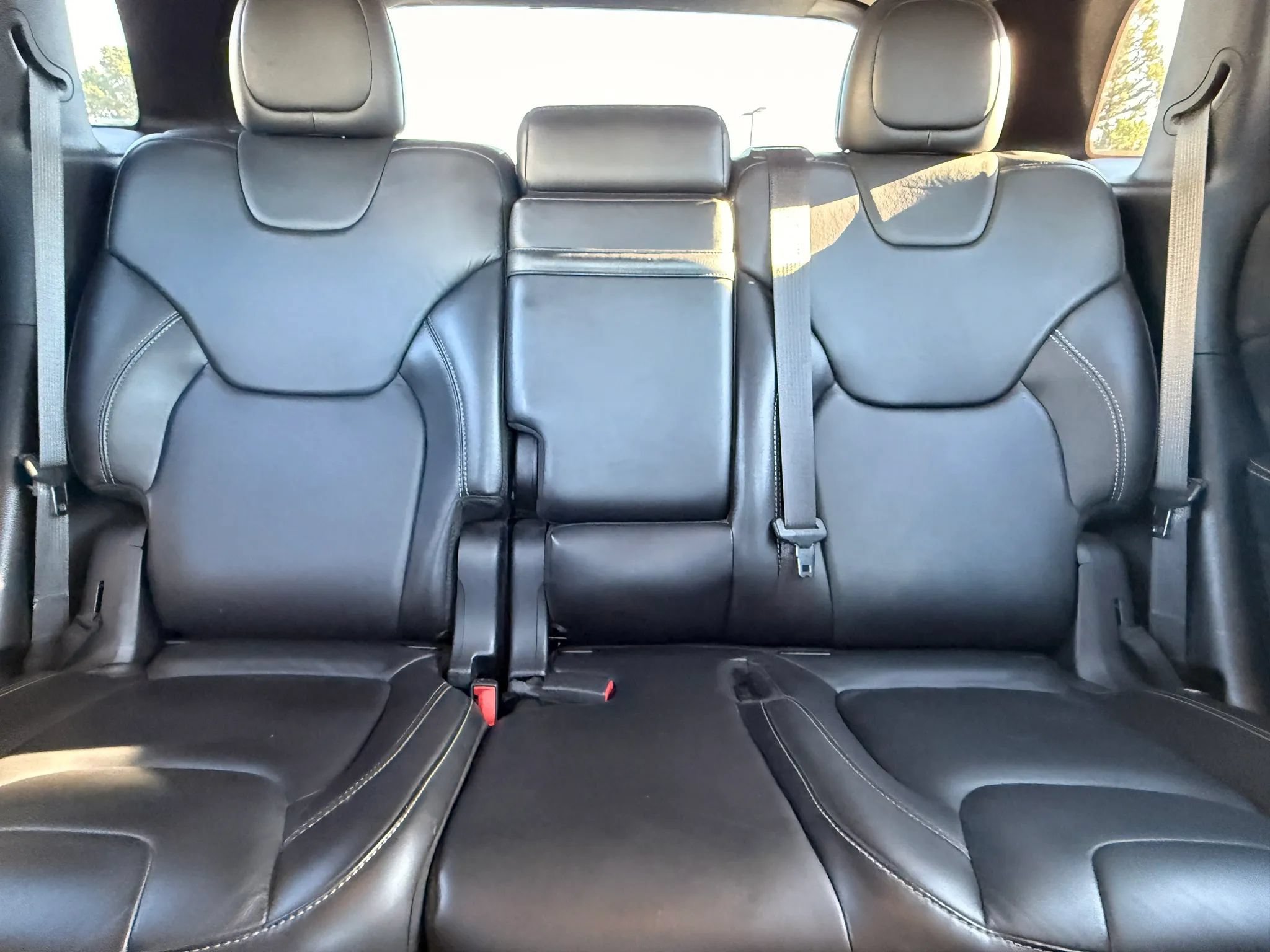 Used 2015 Jeep Cherokee Limited AWD/4WD image 22