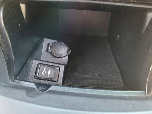 Used 2015 Toyota Camry LE FWD image 19