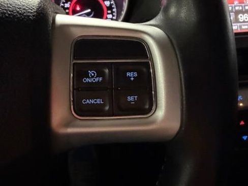 Used 2018 Dodge Journey SE w/ Popular Equipment Group FWD image 16
