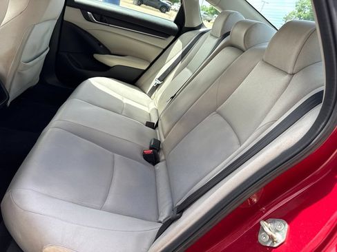Used 2019 Honda Accord LX image 10