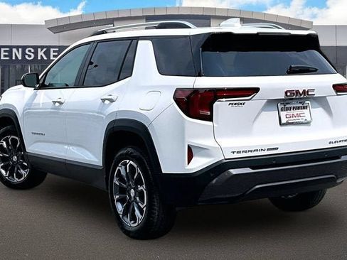 New 2026 GMC Terrain Elevation w/ Elevation Premium Package AWD/4WD image 3