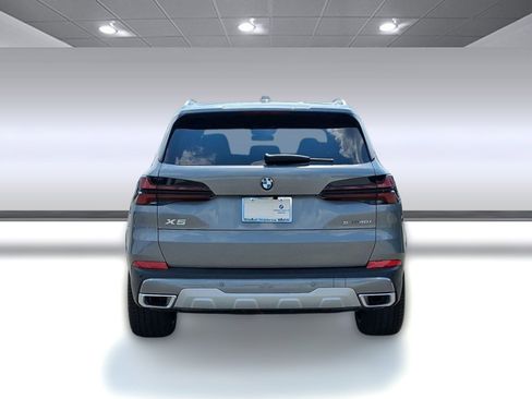 Used 2026 BMW X5 sDrive40i image 9