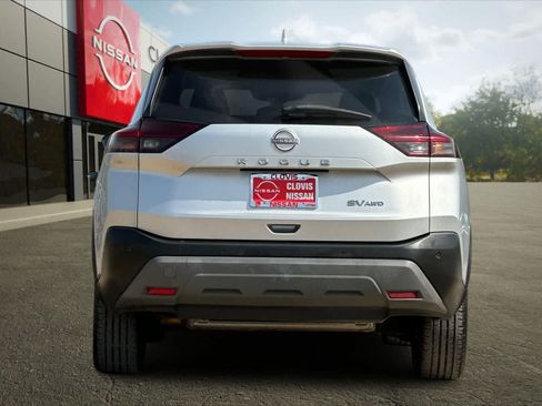 Used 2023 Nissan Rogue SV AWD/4WD image 8