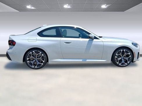 Used 2025 BMW 230i 230i w/ Convenience Package image 8