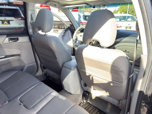 Used 2010 Subaru Forester 2.5X Limited AWD/4WD image 16