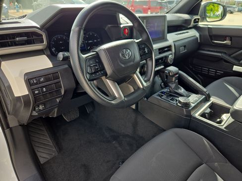 Used 2024 Toyota Tacoma TRD Off-Road AWD/4WD image 13