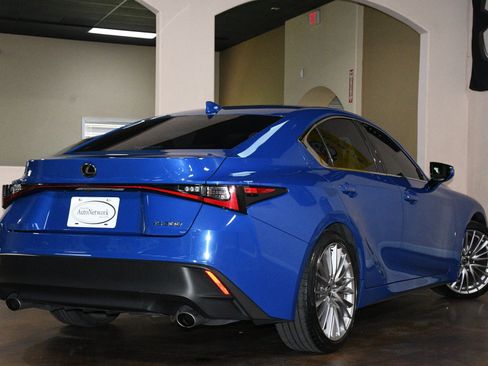 Used 2023 Lexus IS 300 w/ Premium Package RWD image 5