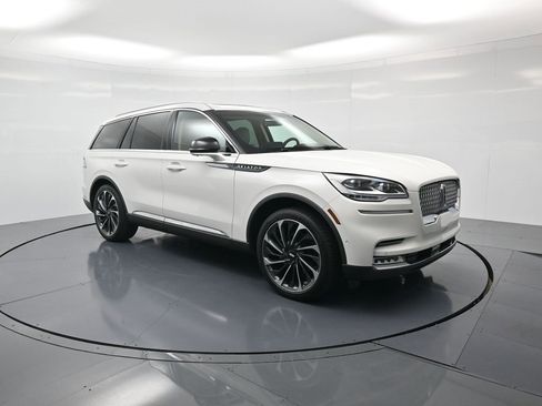 Used 2021 Lincoln Aviator Reserve w/ Equipment Group 202A image 32