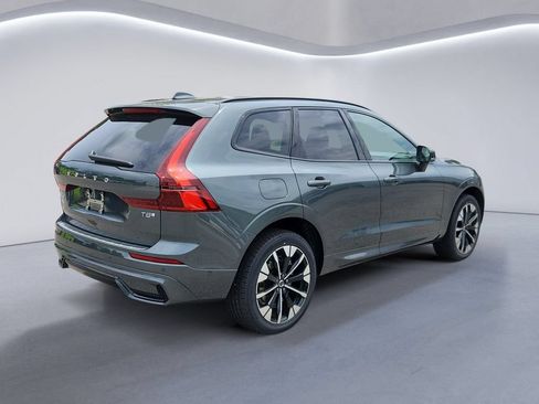 New 2026 Volvo XC60 T8 Plus w/ Protection Package Premier AWD/4WD image 4