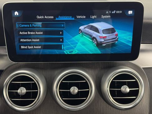 Used 2022 Mercedes-Benz GLC 300 4MATIC w/ AMG Line image 27