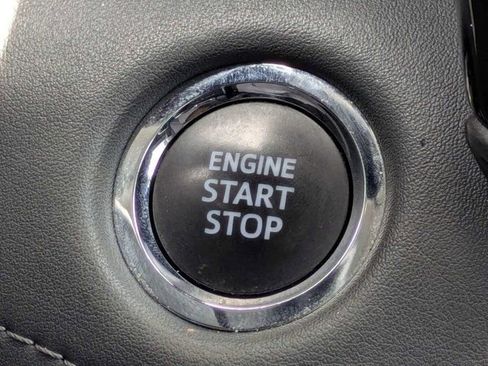 Used 2023 Toyota Highlander L FWD image 29