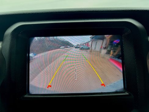 Used 2022 Jeep Wrangler Sport image 23