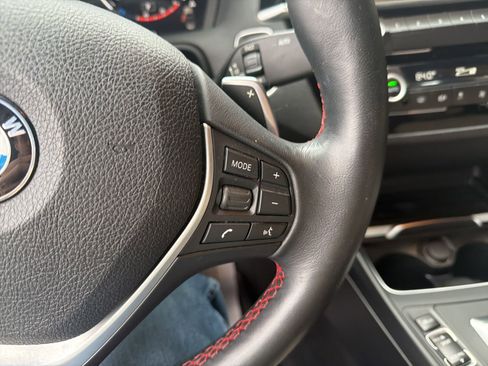 Used 2020 BMW 230i xDrive Convertible image 8