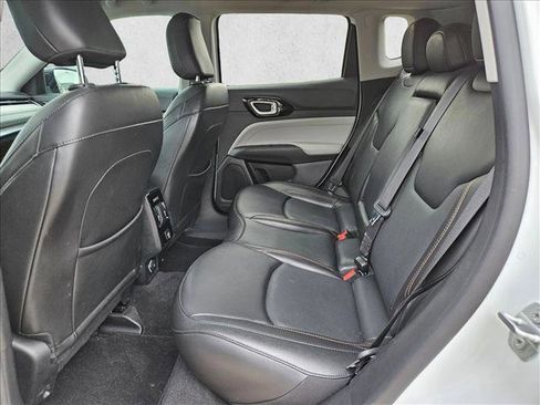 Used 2022 Jeep Compass Limited AWD/4WD image 16
