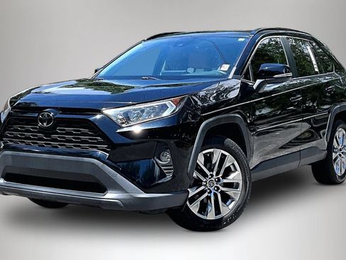 Used 2019 Toyota RAV4 XLE Premium FWD image 1