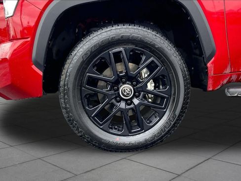 Used 2024 Toyota Tundra Limited AWD/4WD image 11