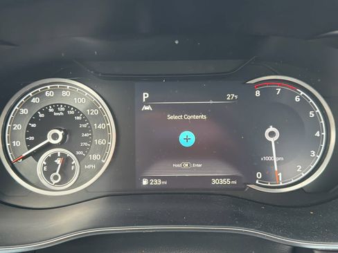 Used 2023 Genesis G70 2.0T w/ Sport Prestige Package image 8