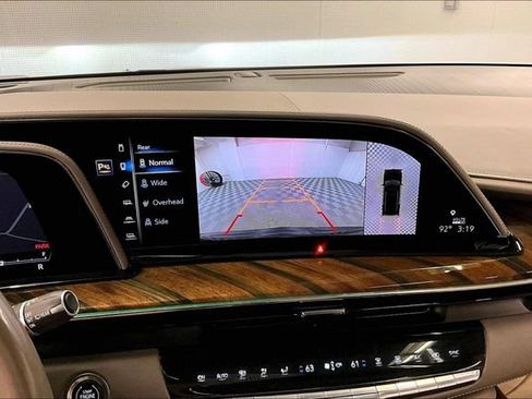 Used 2021 Cadillac Escalade ESV Sport Platinum w/ LPO, ONYX Package AWD/4WD image 31