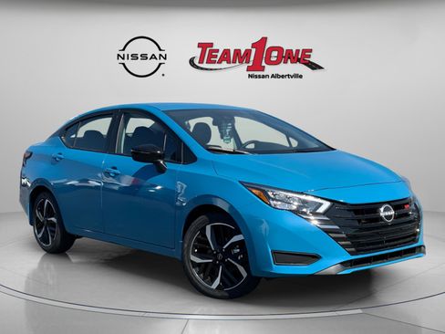 New 2025 Nissan Versa SR w/ Trunk Package image 1