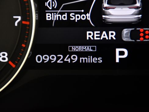 Used 2022 Mitsubishi Outlander SEL AWD/4WD image 17