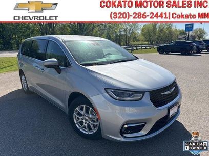 Used 2023 Chrysler Pacifica Touring-L