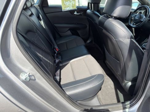 Used 2023 Kia Forte GT-Line w/ GT-Line Technology Package image 12