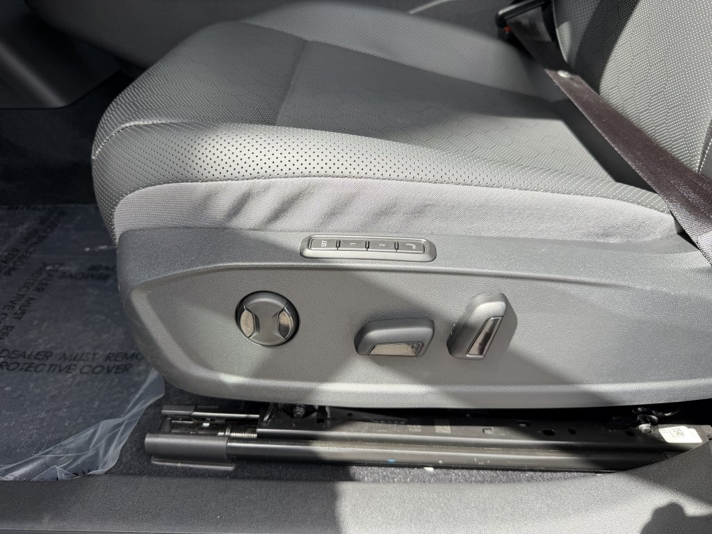 Used 2024 Volkswagen ID.4 Pro S RWD image 30