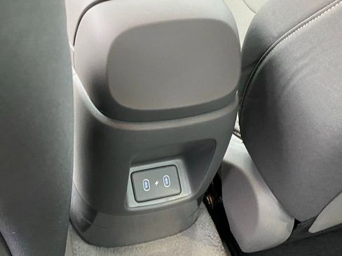 New 2026 Hyundai Elantra Sport FWD image 27
