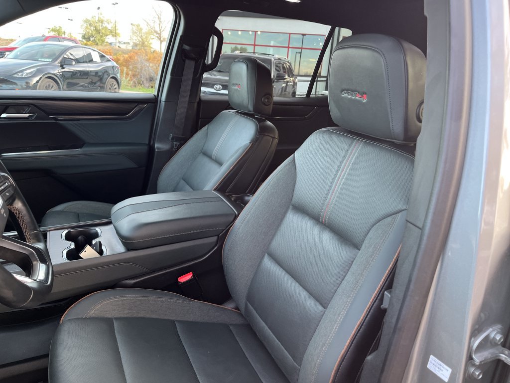 Used 2025 GMC Acadia AT4 AWD/4WD image 11