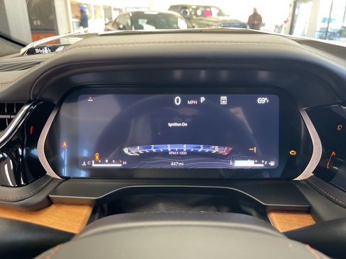 New 2025 Jeep Grand Cherokee Summit image 7