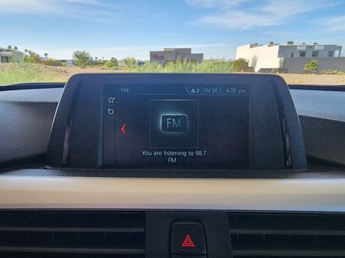 Used 2018 BMW 320i Sedan w/ Convenience Package image 35