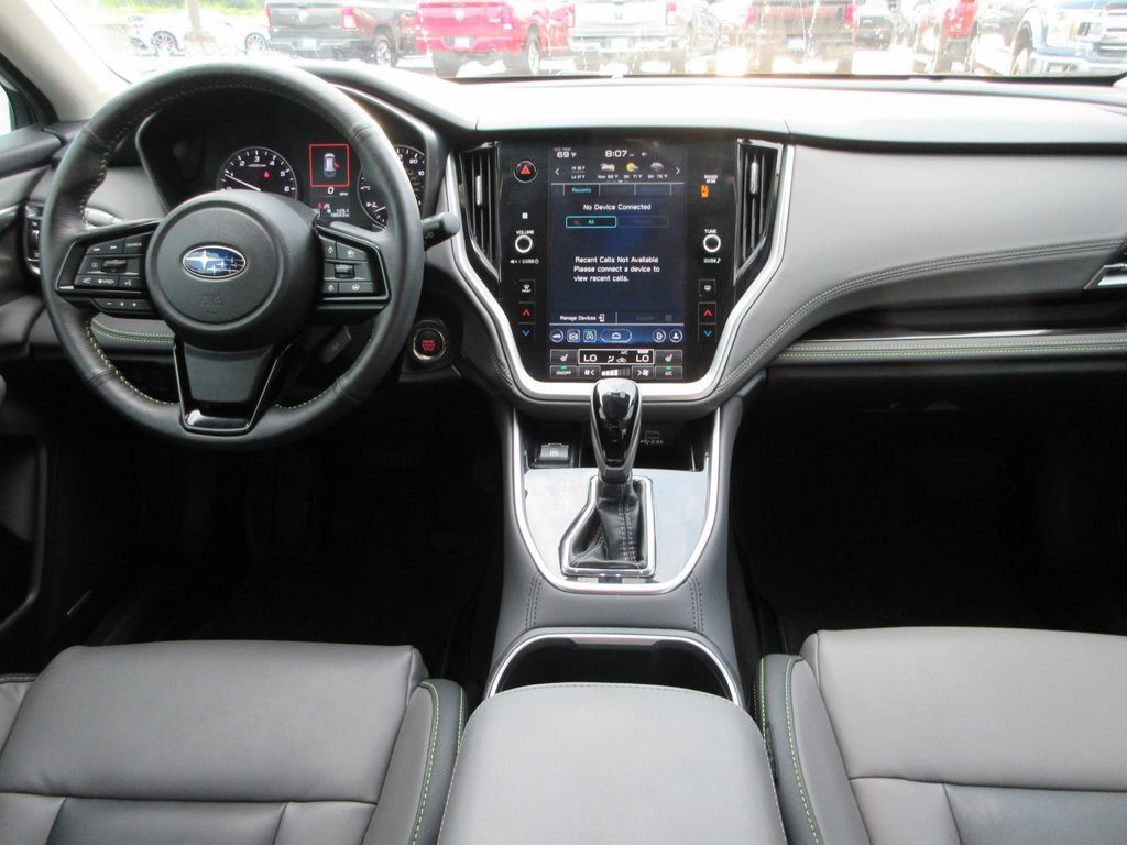 Used 2025 Subaru Outback Onyx Edition AWD/4WD image 16
