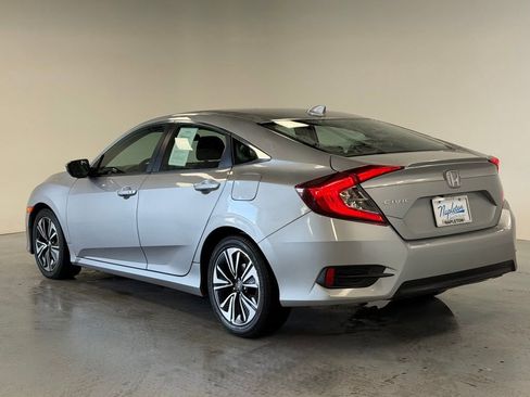 Used 2017 Honda Civic EX-T image 3