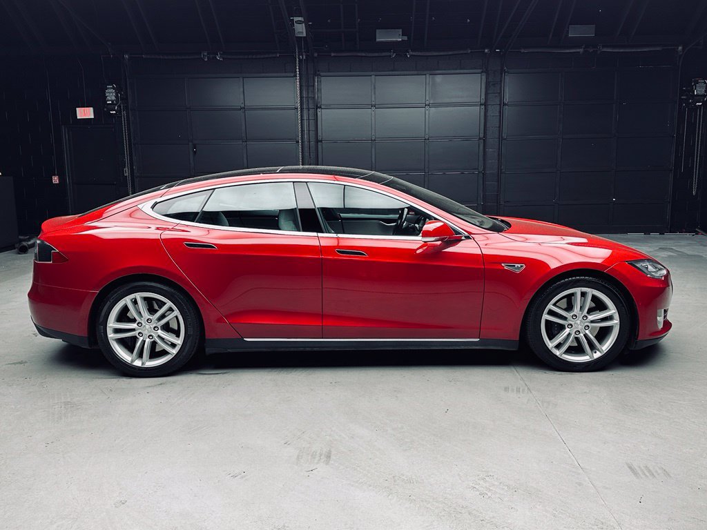 Used 2015 Tesla Model S 70D AWD/4WD image 9